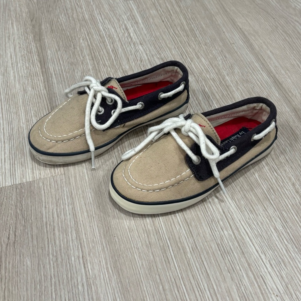 Polo by Ralph Lauren Tan and Black Kids Boat Shoes (size 10.5)